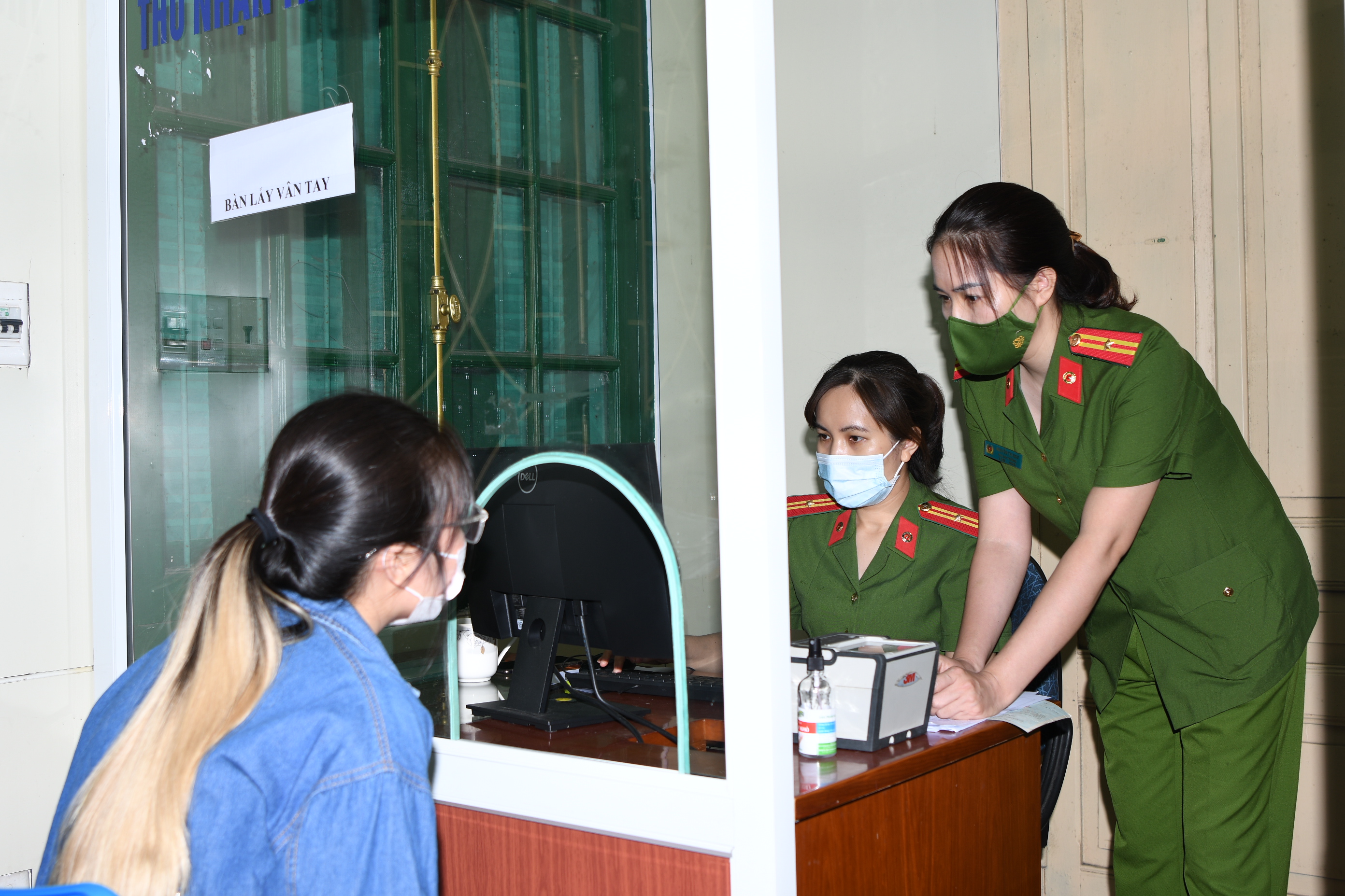 Nhân dân gửi thư cảm ơn Phòng cảnh sát quản lý hành chính về trật tự xã hội